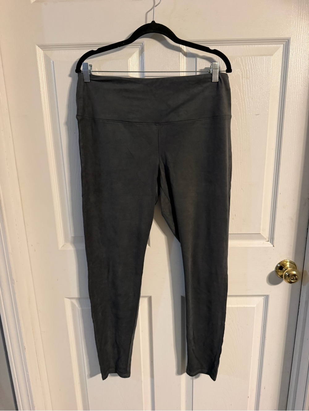 Ruby Ribbon Charcoal Ponte Leggings for Kids